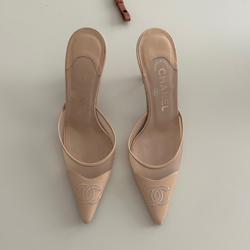Chanel CC mesh kitten heel mule (EU 37 / US 6,5)